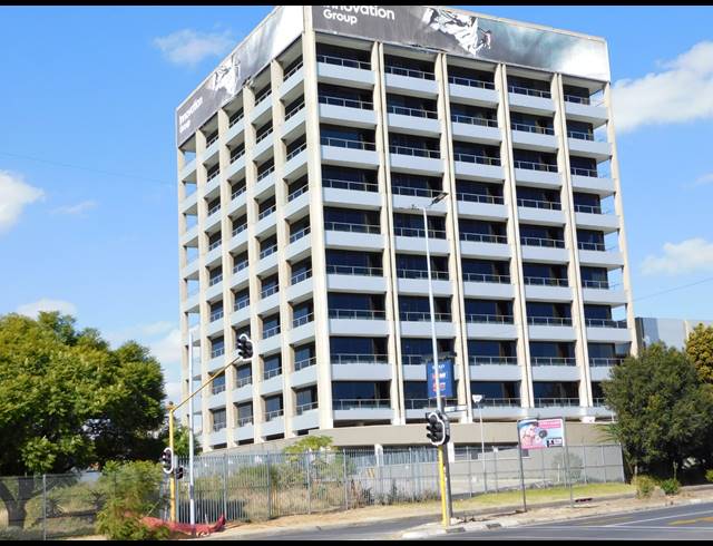 1,350M² OFFICE TO LET IN RANDBURG CENTRAL
